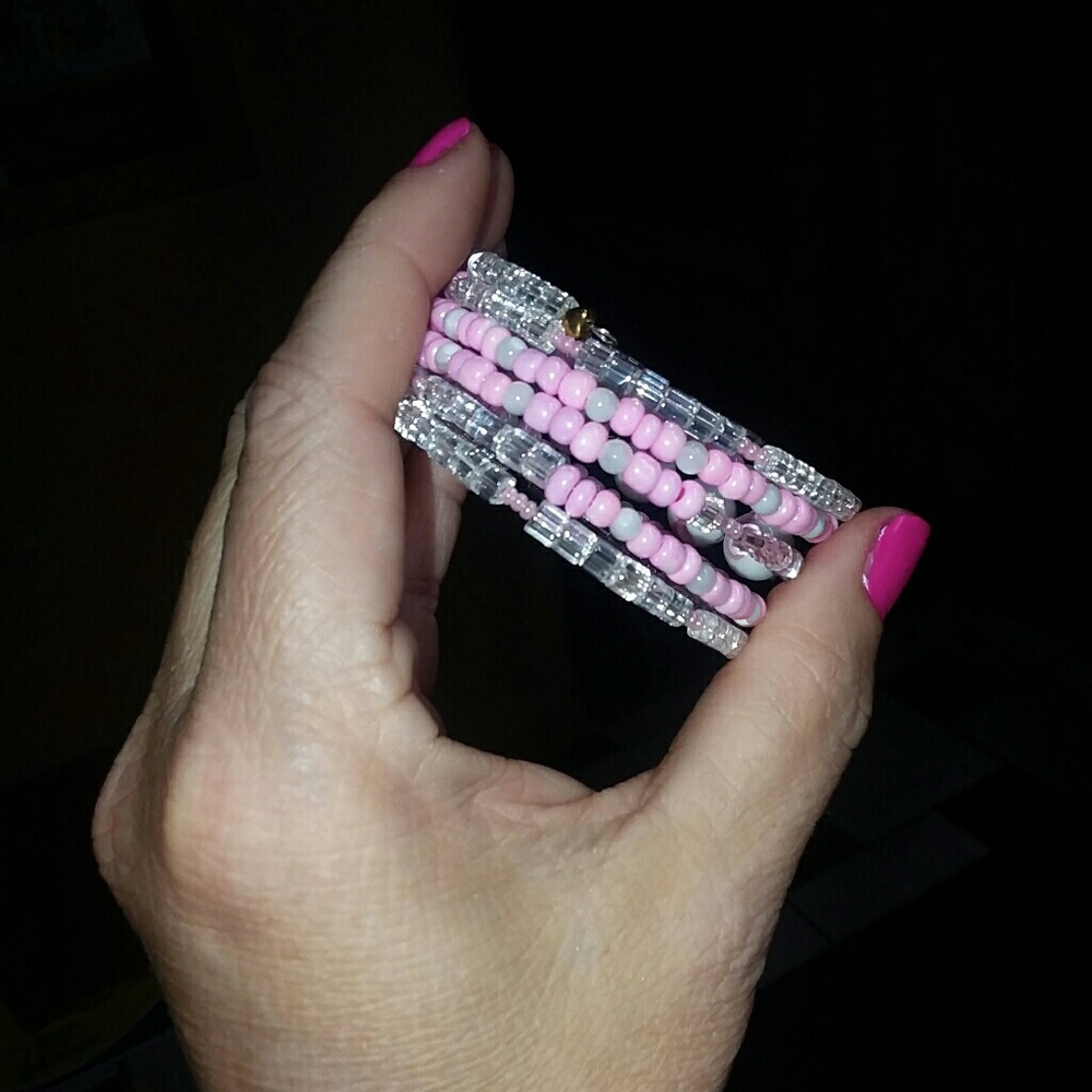 Handmade 5 loop bracelet - Picture 4 of 5
